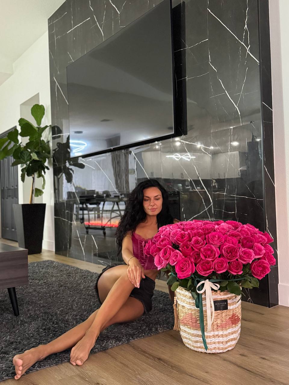 Scarlet Roses - Image 4